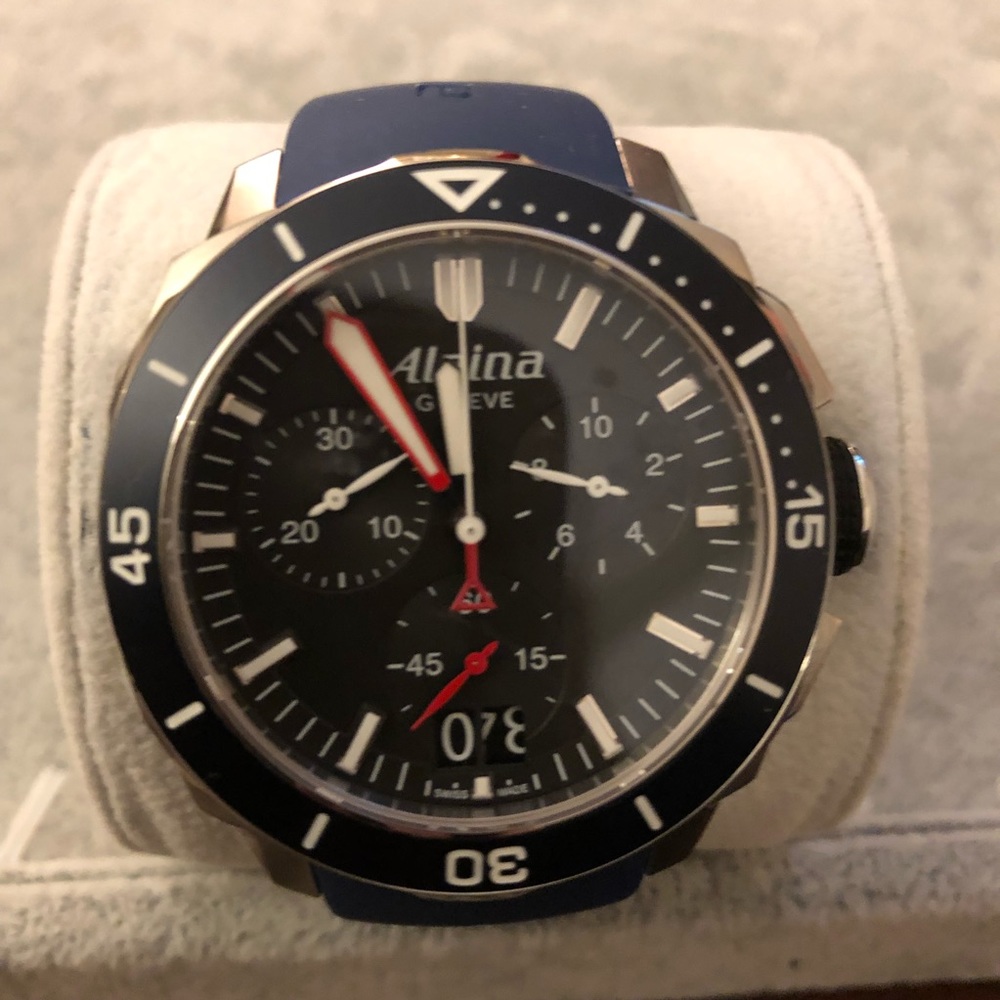 Alpina Seastrong Diver Watch NWOT - brand new